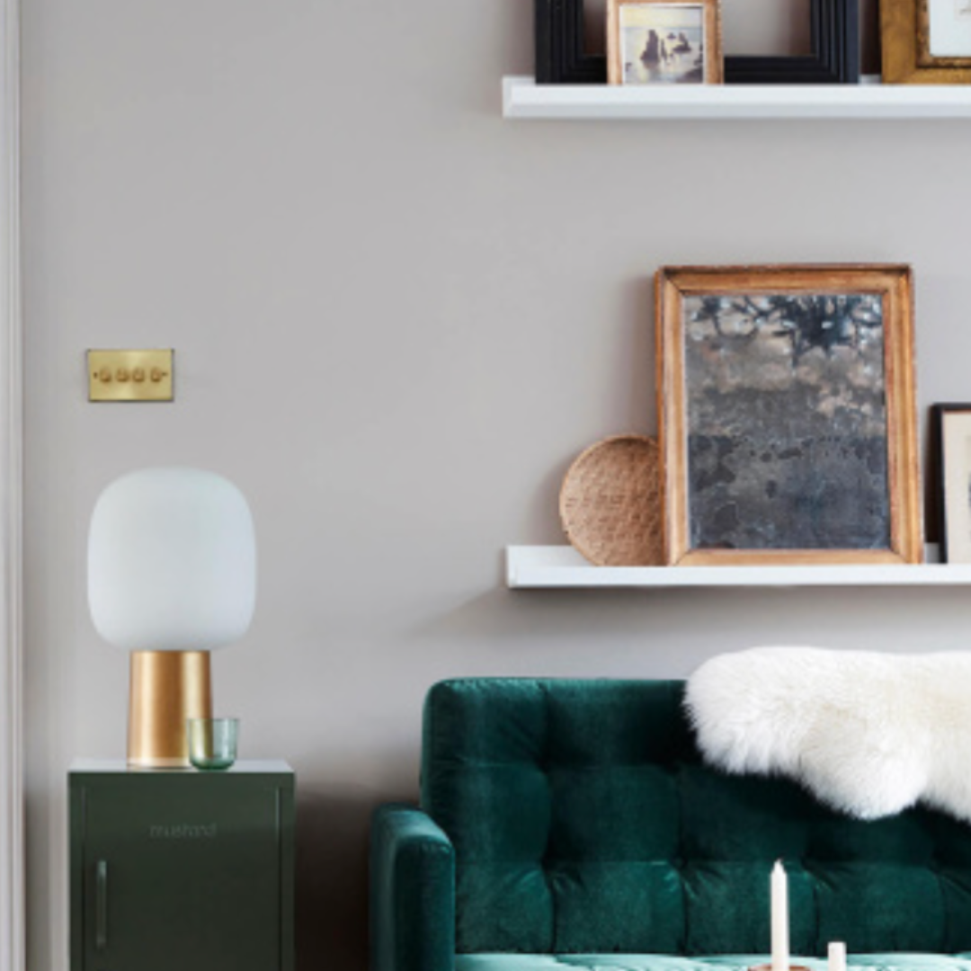 Farbe -French Grey (113) – Zartes Grau mit warmer Eleganz