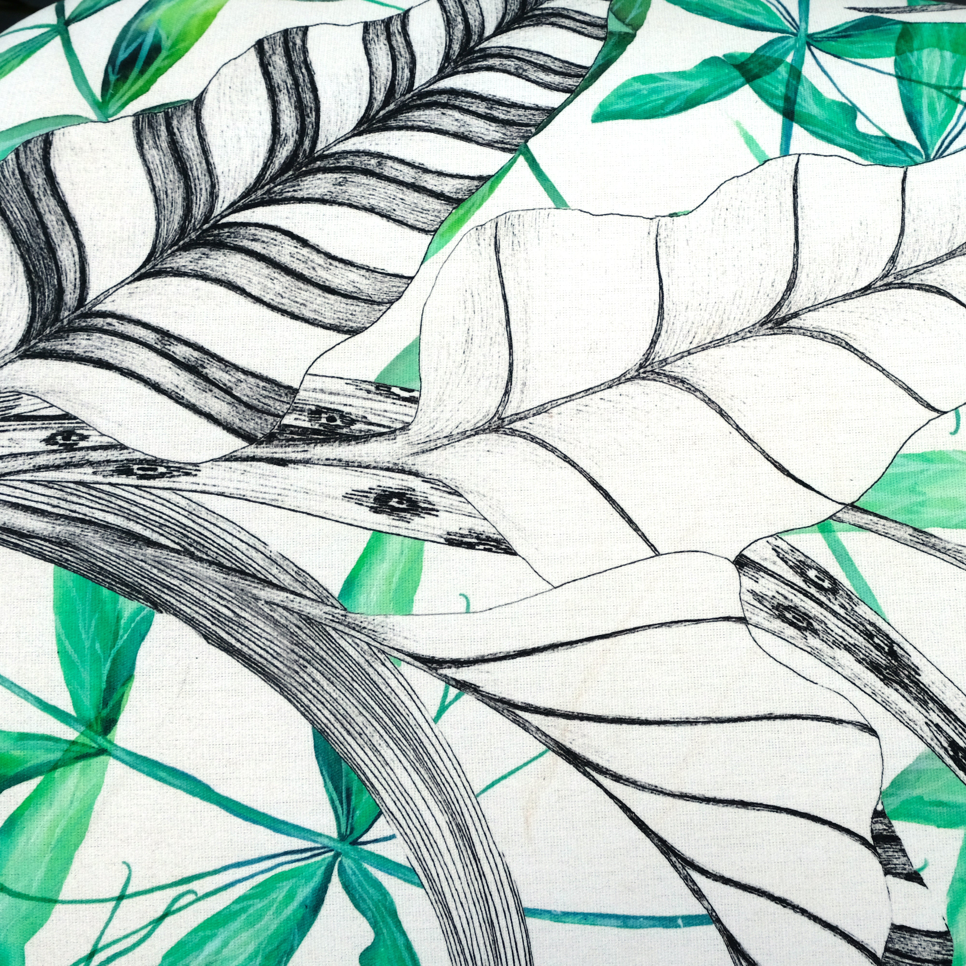 HockeroderTisch_Stoff_Floral_Grün_Vector_Vorne - Raumtapeterie