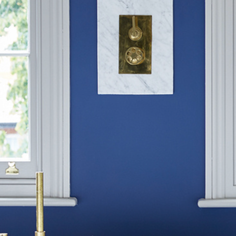 Farbe von Little Greene Smalt – Kräftiges Königsblau mit Wow-Effekt