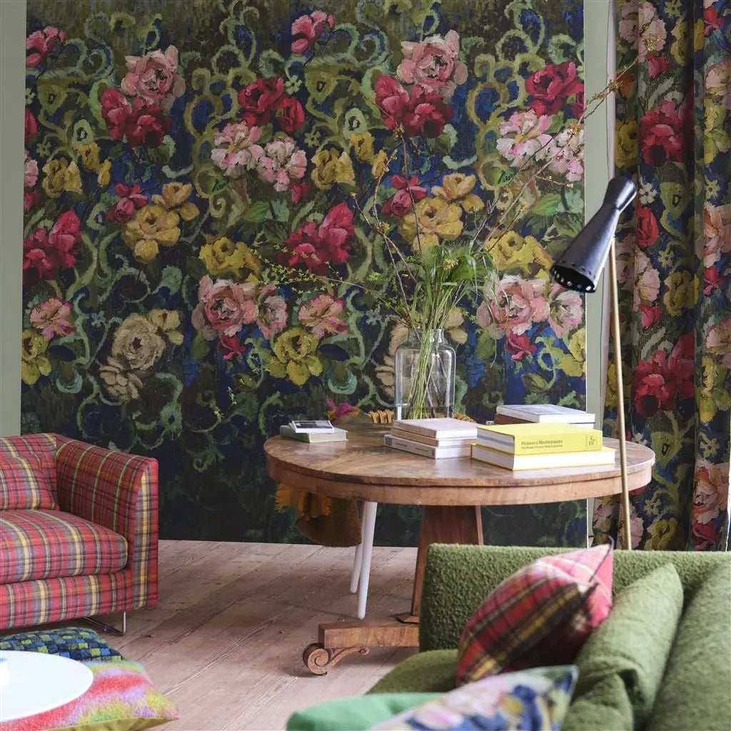 Tapete mit Blumen von Designers Guild: Tapestry Flower Vintage Green Designers Guild