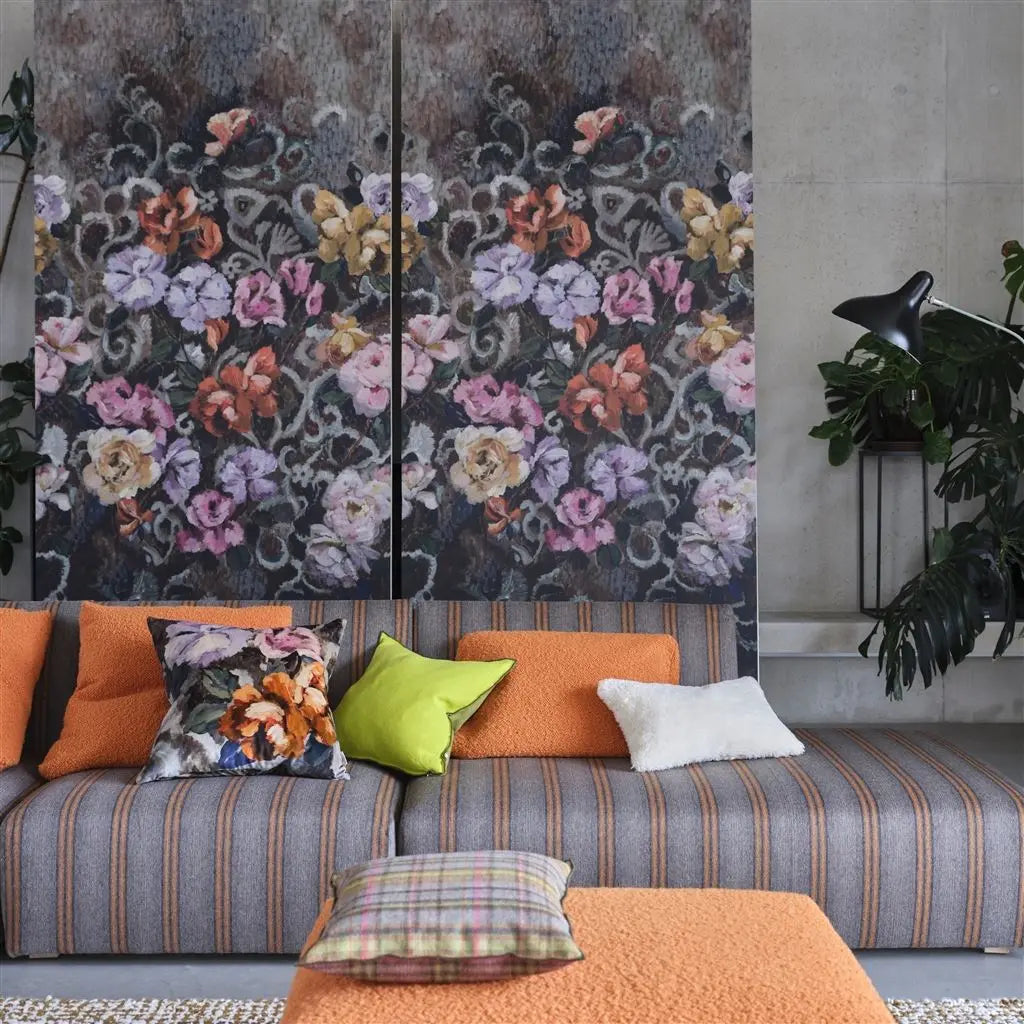 Wandbild - Tapete von Designers Guild: Tapestry Flower Damson Designers Guild