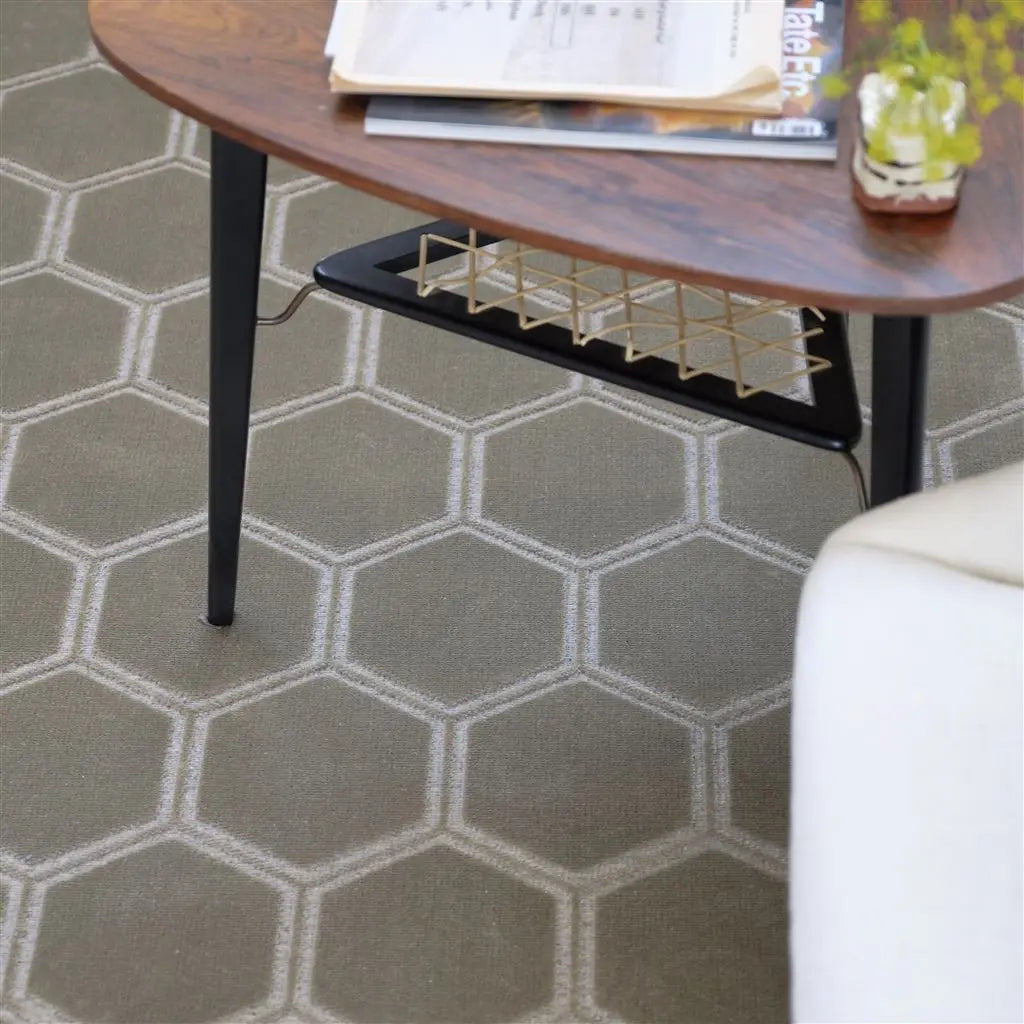 Designers Guild Manipur Dove Teppich Designers Guild