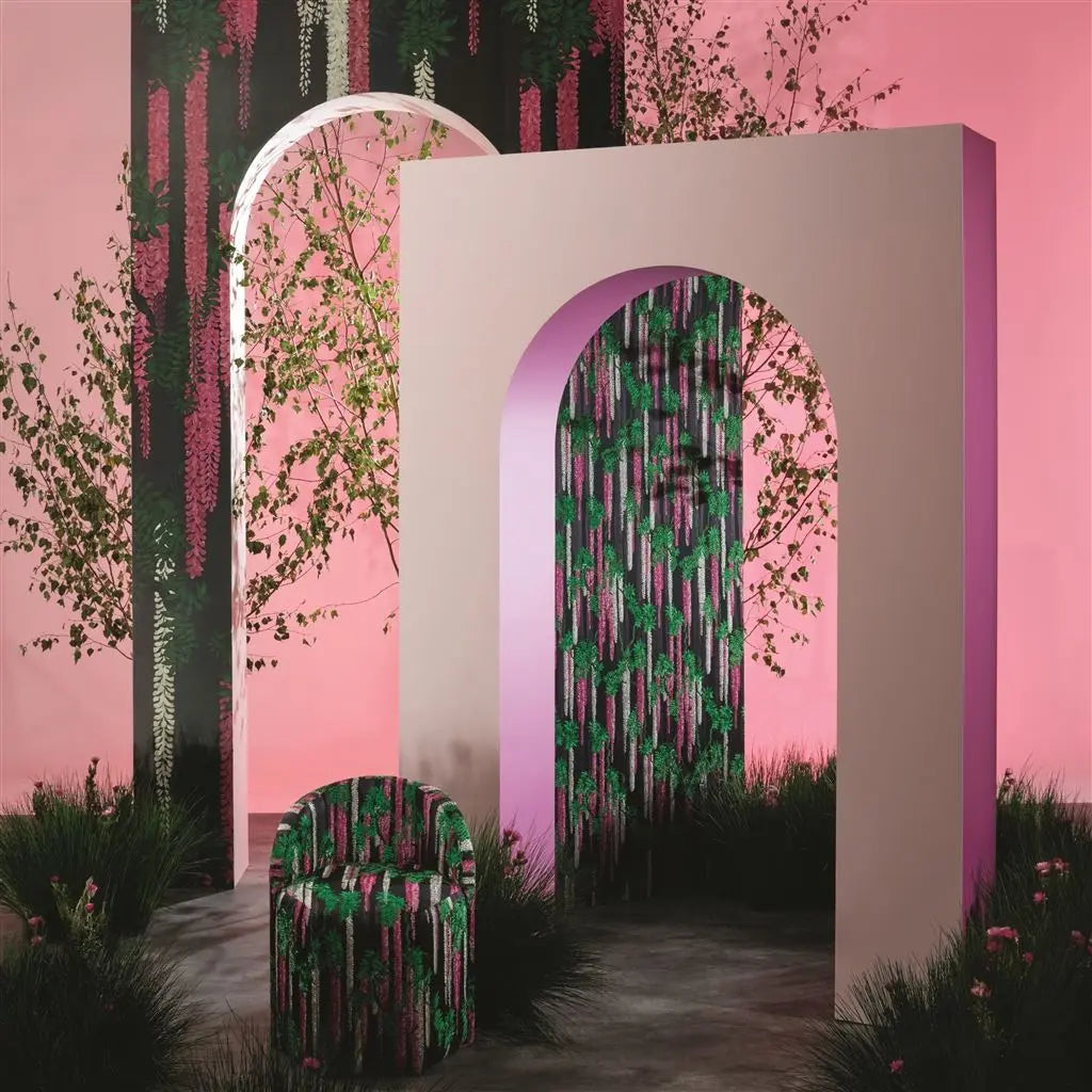 Tapete von Christian Lacroix Wisteria Alba Magenta Designers Guild
