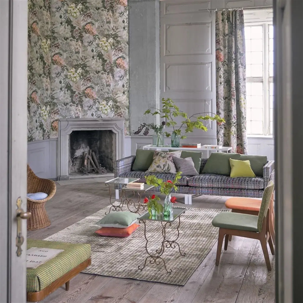 Tapete von Designers Guild: Delft Flower Grande Tuberose Designers Guild