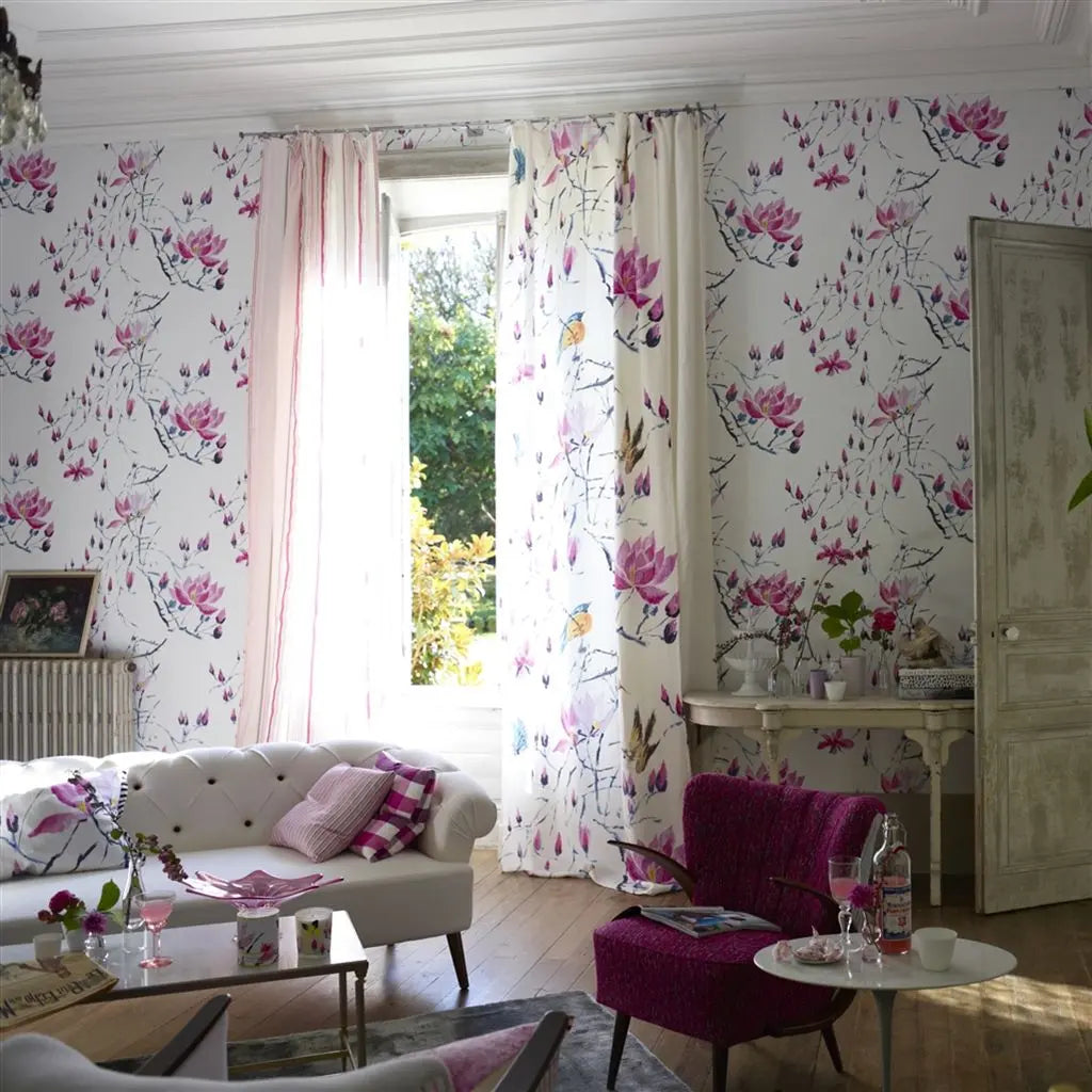 Tapete von Designers Guild: Madame Butterfly - Peony Designers Guild