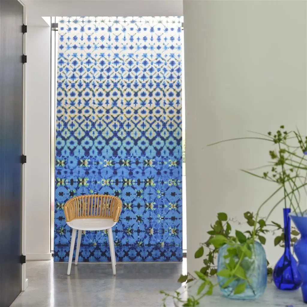 Grafische Tapete von Designers Guild Karaoshi Indigo Designers Guild