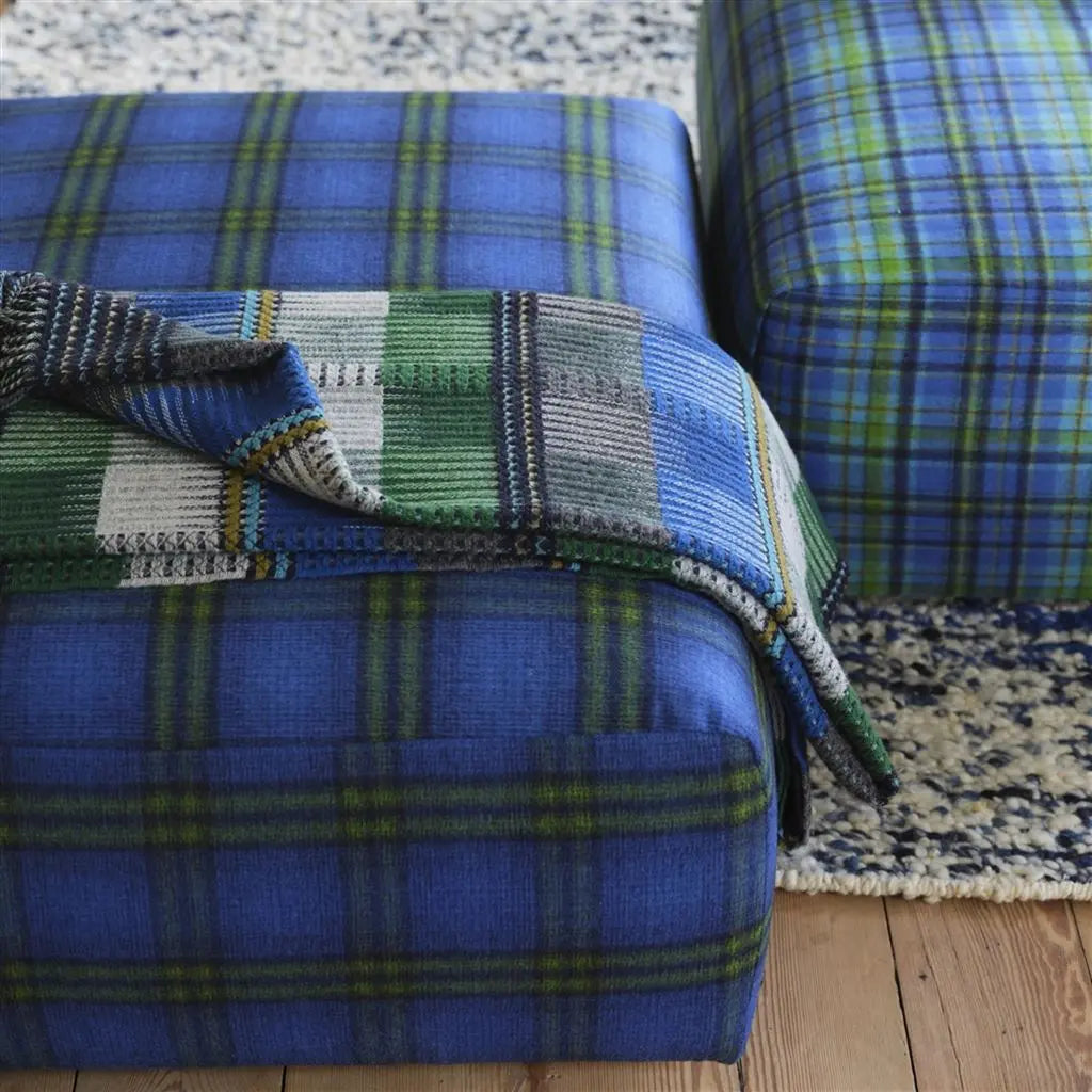 Karomuster - Decke von Designers Guild: Tasara Cobalt Designers Guild