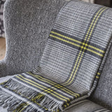 Sofadecke von Designers Guild: Delamere Graphite Designers Guild