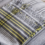Sofadecke von Designers Guild: Delamere Graphite Designers Guild
