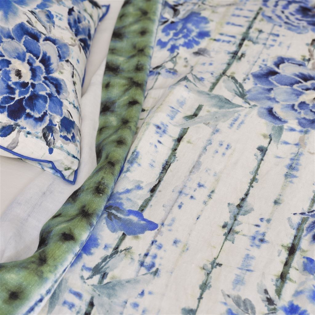 Leinen Decke Kyoto Flower Indigo von Designers Guild