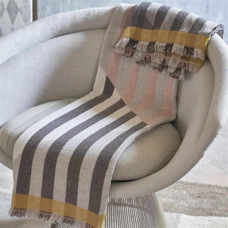 Designers Guild Arlecchino Dove Decke Designers Guild