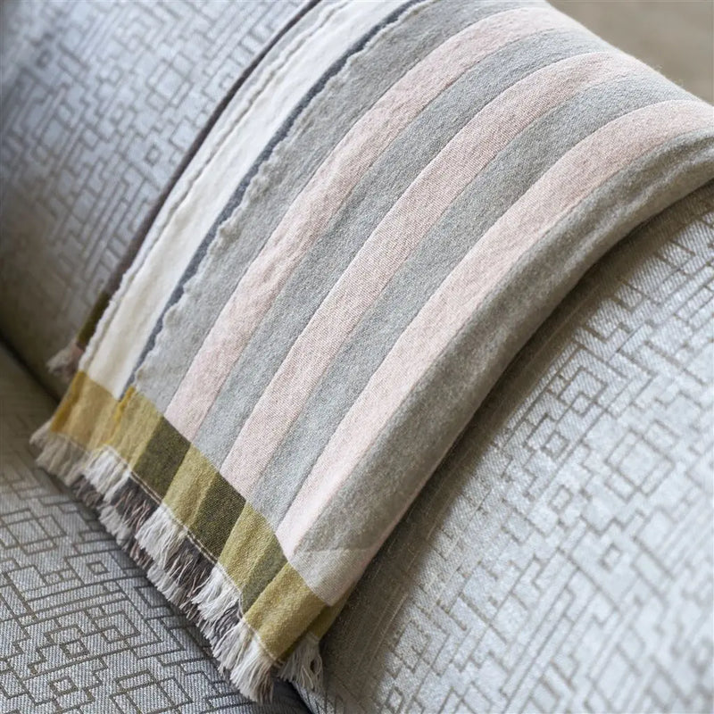 Designers Guild Arlecchino Dove Decke Designers Guild