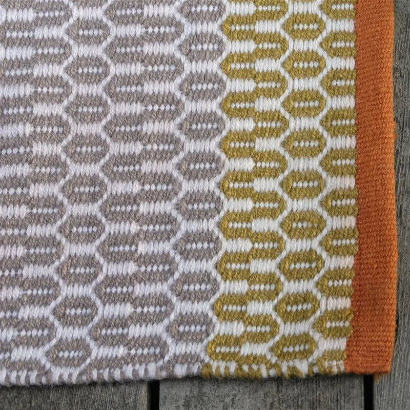 Designers Guild Cortez Saffron Teppich Designers Guild