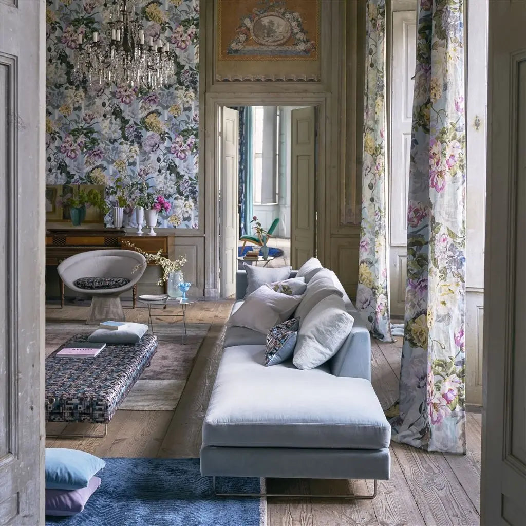 Tapete von Designers Guild: Delft Flower Grande Sky Designers Guild